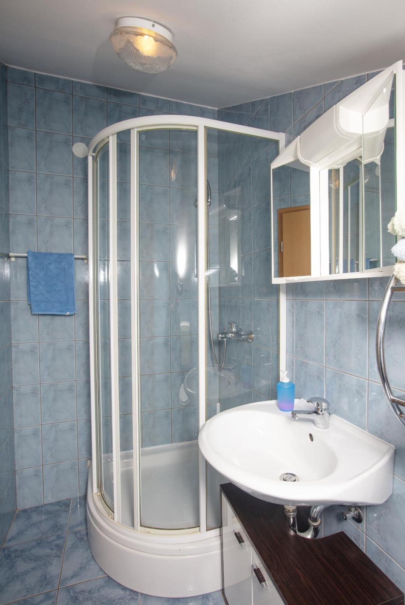 Apartments With A Parking Space Vodice - 6178 Стая снимка